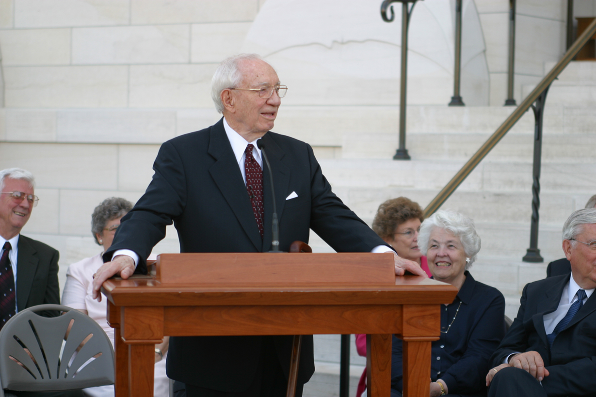 Gordon B. Hinckley At The Dedication Of The Nauvoo Temple